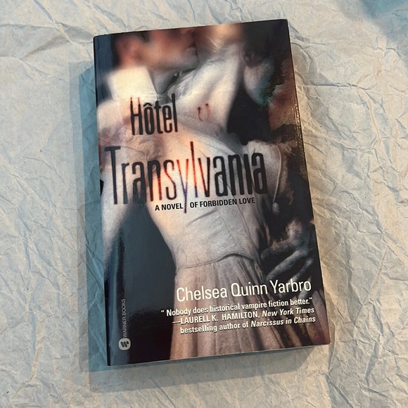 ⭐️5 for $15⭐️Hotel Transylvania by Chelsea Quinn Yarbro | Book - Picture 1 of 2